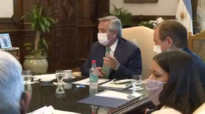 Bordet en presidencia, con los  empresarios de Soychú