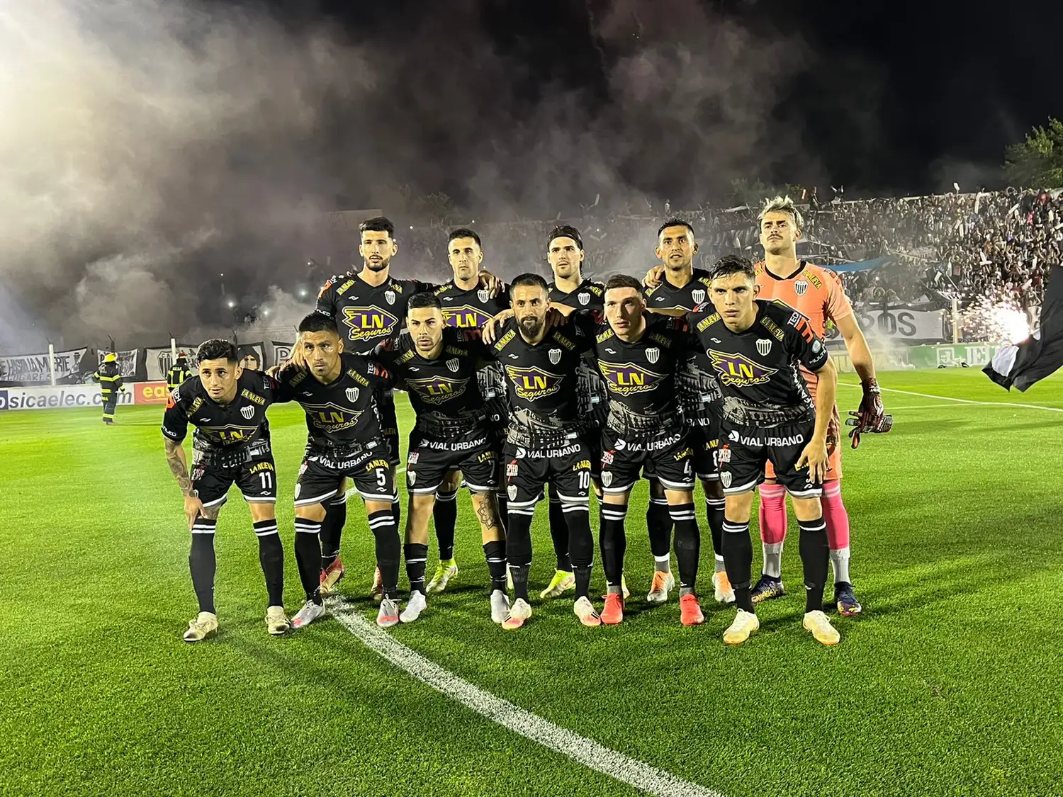 Estudiantes ganó en su cancha.