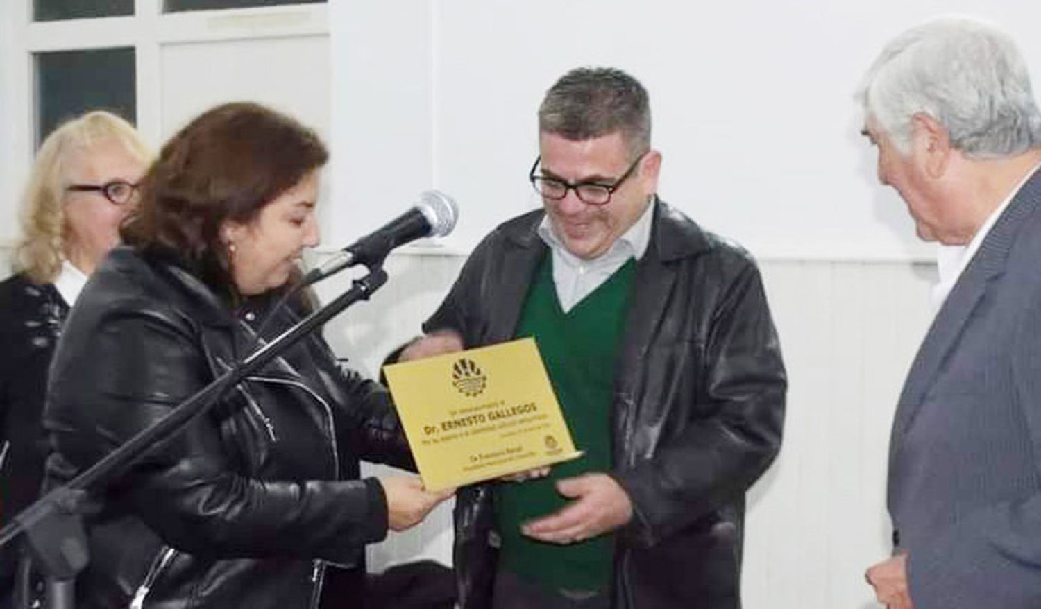 La Chamarrita le cantó a la bandera en la Casa de la Cultura municipal