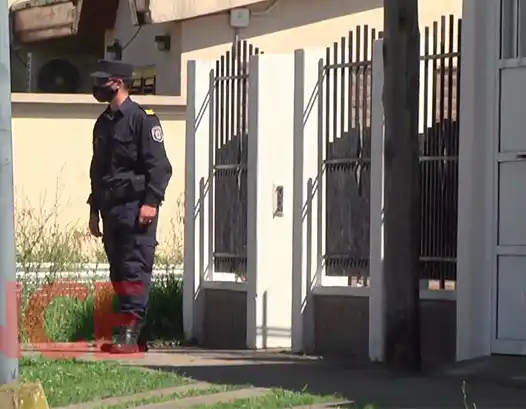 Investigan la muerte de una docente asesinada: allanan vivienda del detenido