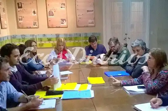 Reuniones de comisión y sesión en nuevo horario