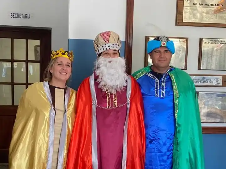 ¡Llegan los Reyes de los Bomberos! Este lunes la magia recorrerá los barrios de Chascomús