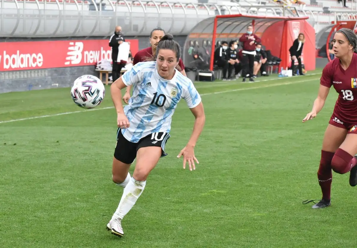 Núñez tendrá otra experiencia internacional.