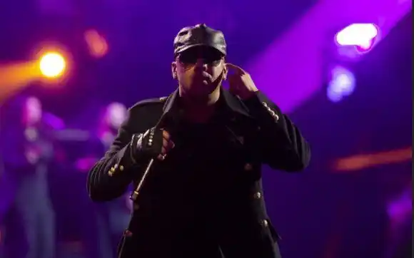 Wisin celebra el Día del padre con un nuevo bebé