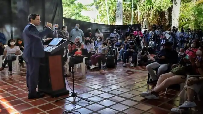 “No es momento de peleas entre partidos»: Juan Guaidó y su explicación sobre resultados del 21N