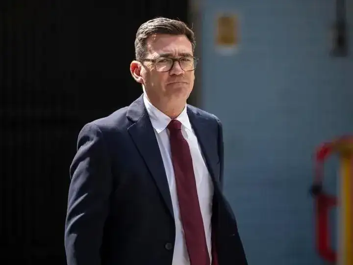 Andy Burnham, premier británico.