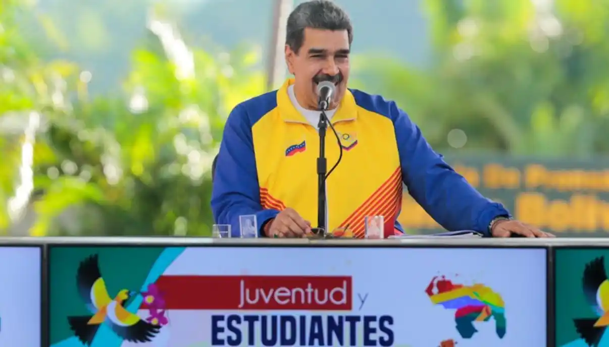 ¡LO QUE FALTABA! Maduro propuso elecciones en todos los liceos y colegios de educación media del país