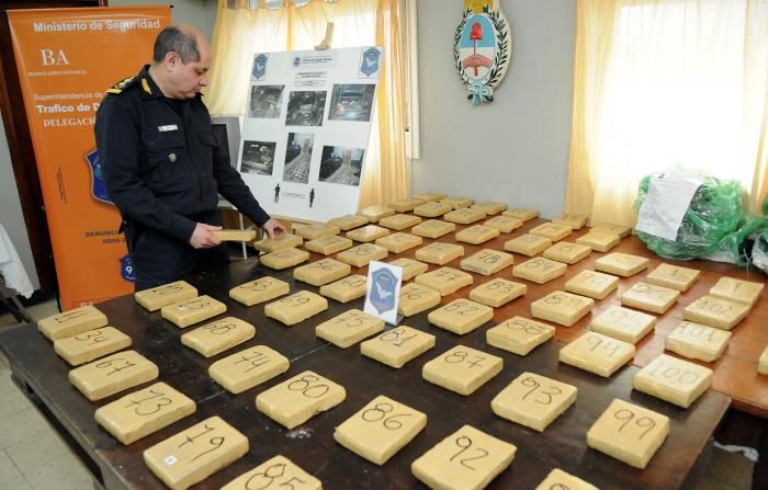 Esteban Echeverría: Incautan 120 kilos de marihuana y detienen a "pareja narco"