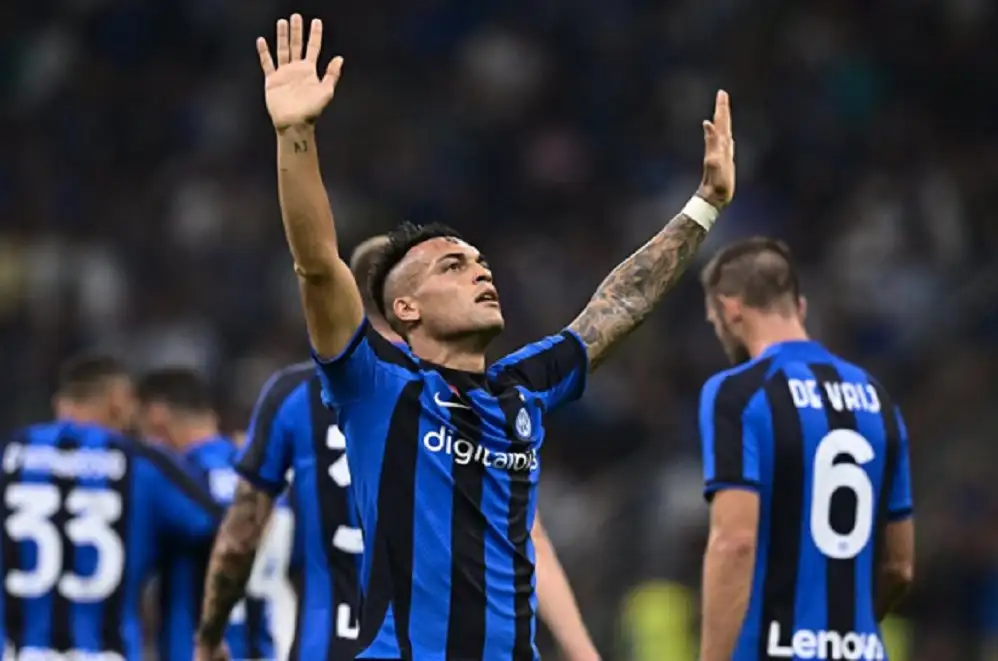 Joaquín Correa y Lautaro Martínez buscan el sueño de la Champions League
