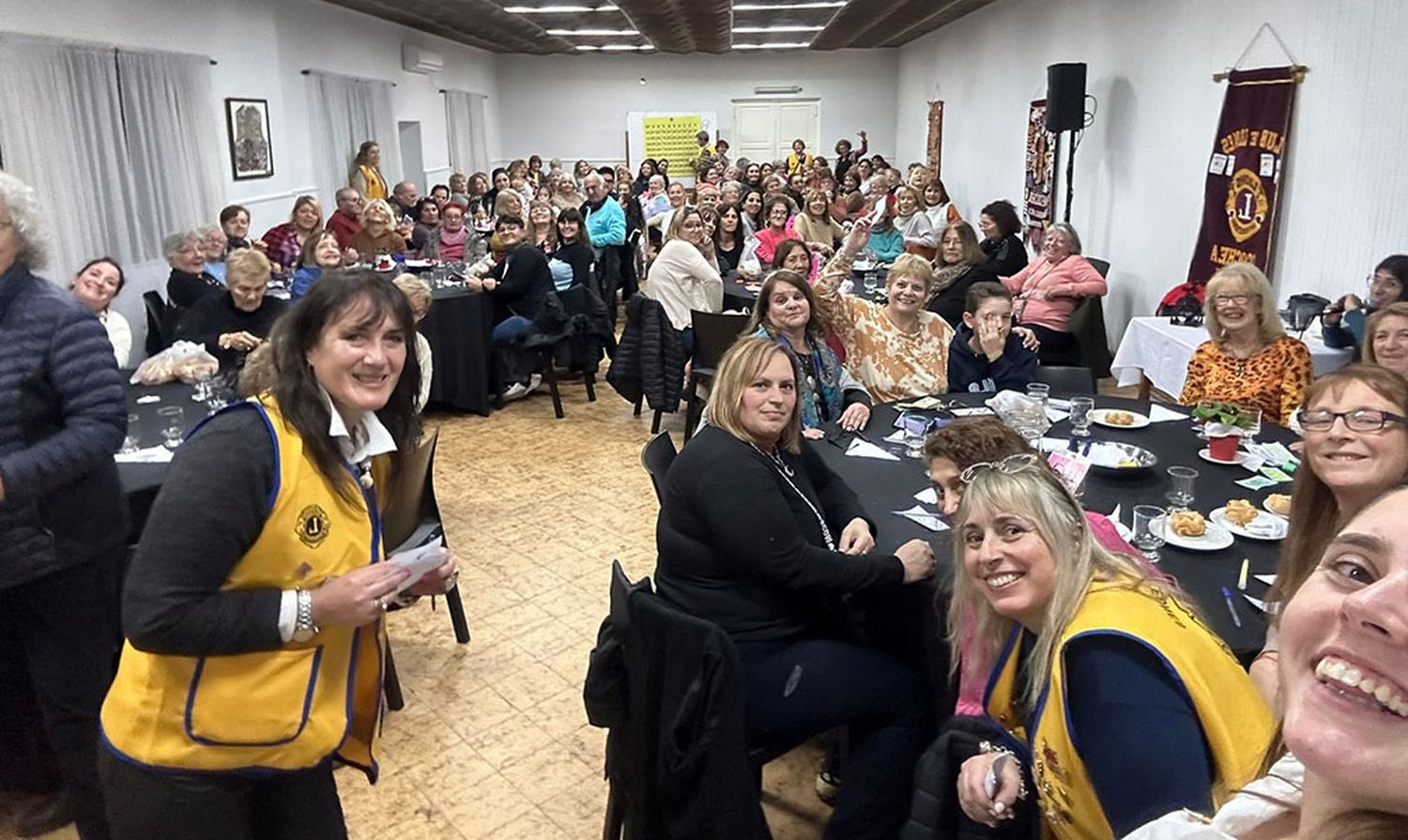 “Lleno total”: el balance del Té Bingo del Club de Leones