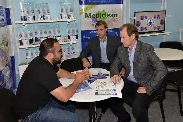 Satisfacción de Piaggio por haber participado de la misión comercial a Bolivia