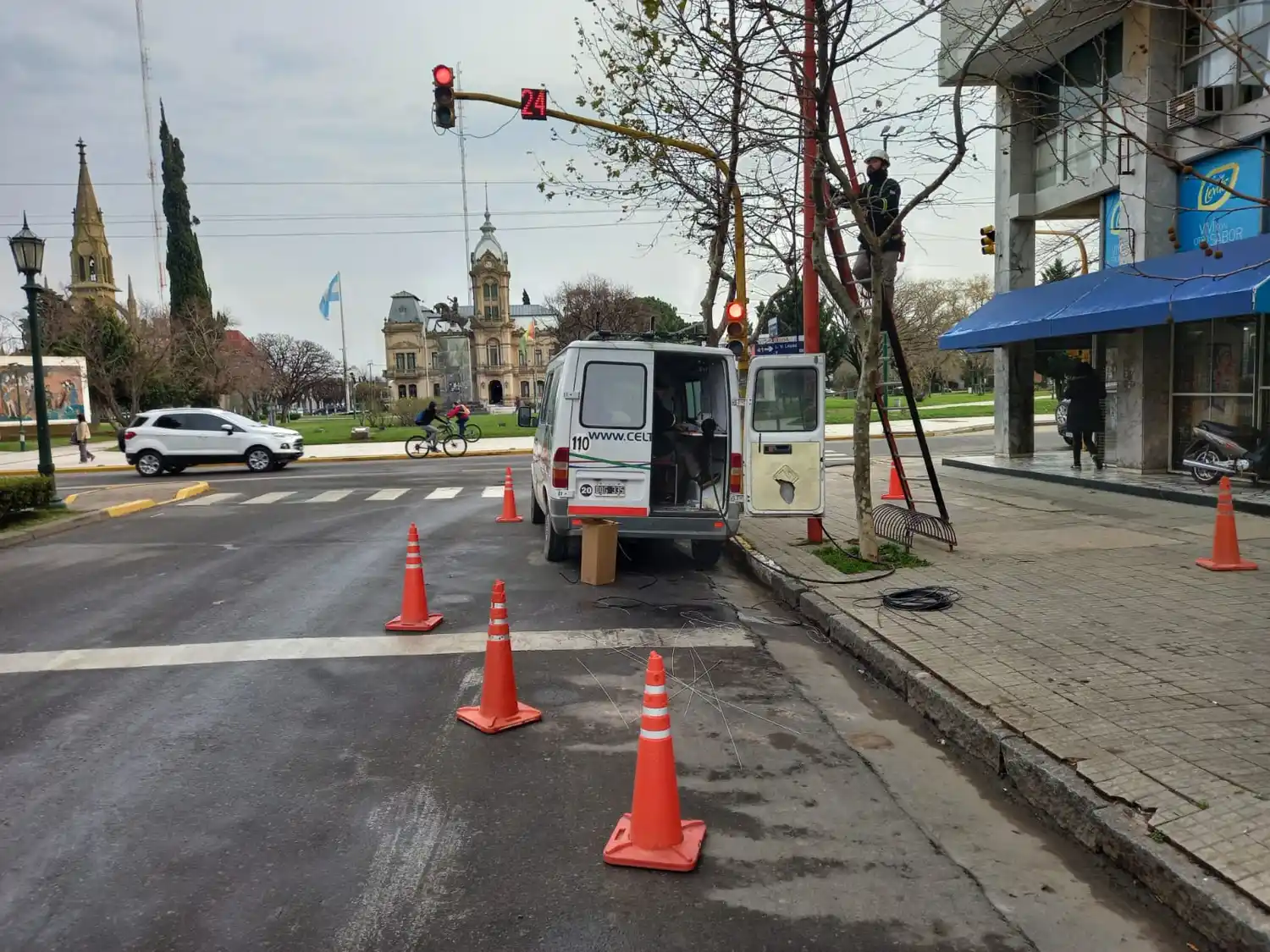 CELTA finalizó la primera subetapa del traspaso a fibra óptica en el Microcentro de la ciudad