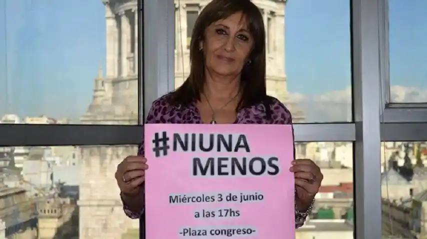Periodista, hoy diputada, reveló que su ex la obligaba a jugar a la ruleta rusa