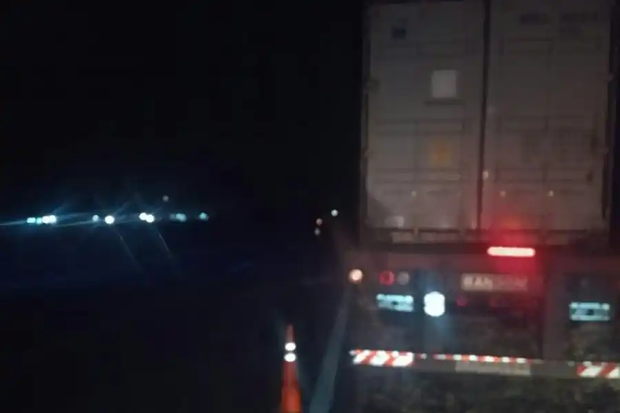 Dos camiones accidentados en Ruta Nacional 8, a la altura de Venado Tuerto