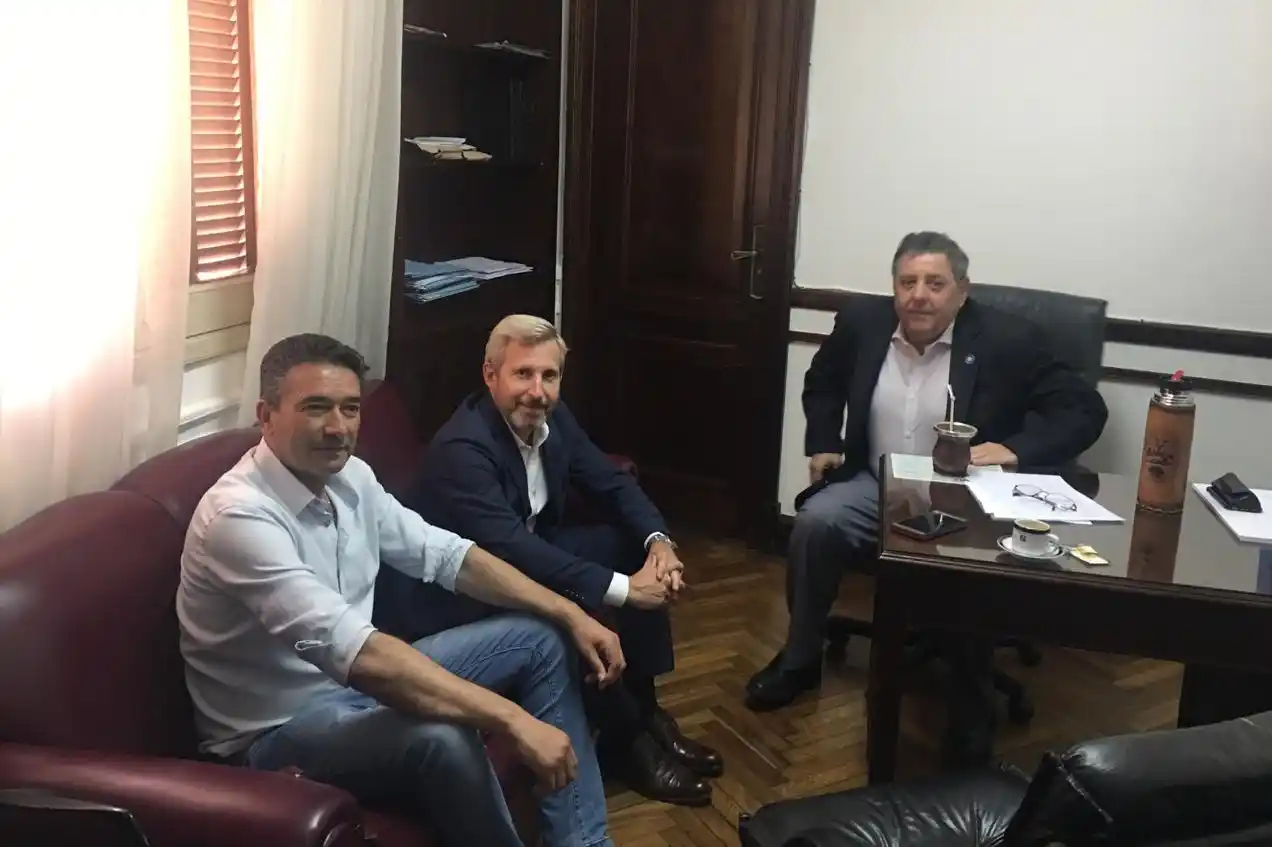 Nación se comprometió a destinar 20 viviendas para las familias afectadas por el deslizamiento de las barrancas