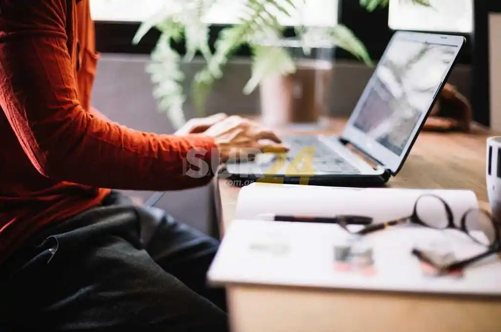 Profesiones liberales volverían a trabajar de manera presencial