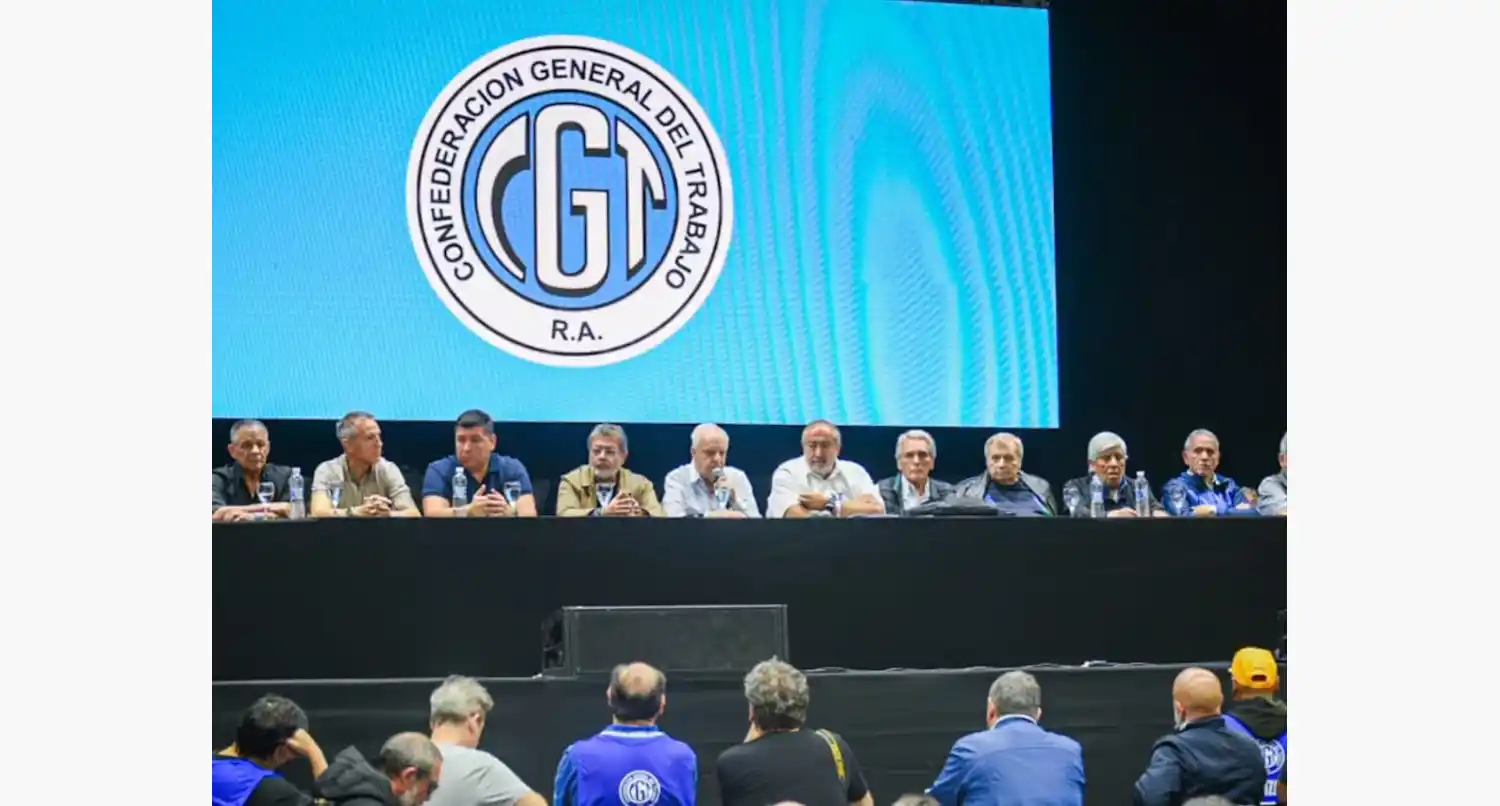 La definición de la nueva conducción se dio en un contexto político marcado por el debate parlamentario sobre la reforma laboral que impulsa el Gobierno nacional.