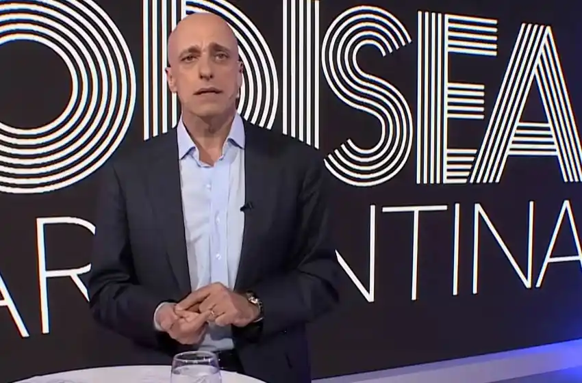 Carlos Pagni contra Mirtha: «Ofreció su programa para una operación»