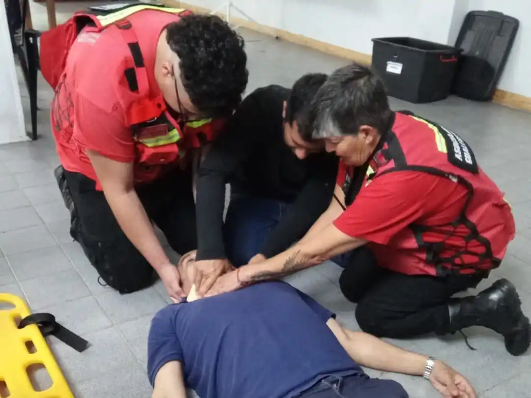 La Asociación K9 Gualeguay invita a una charla gratuita sobre RCP y uso del DEA