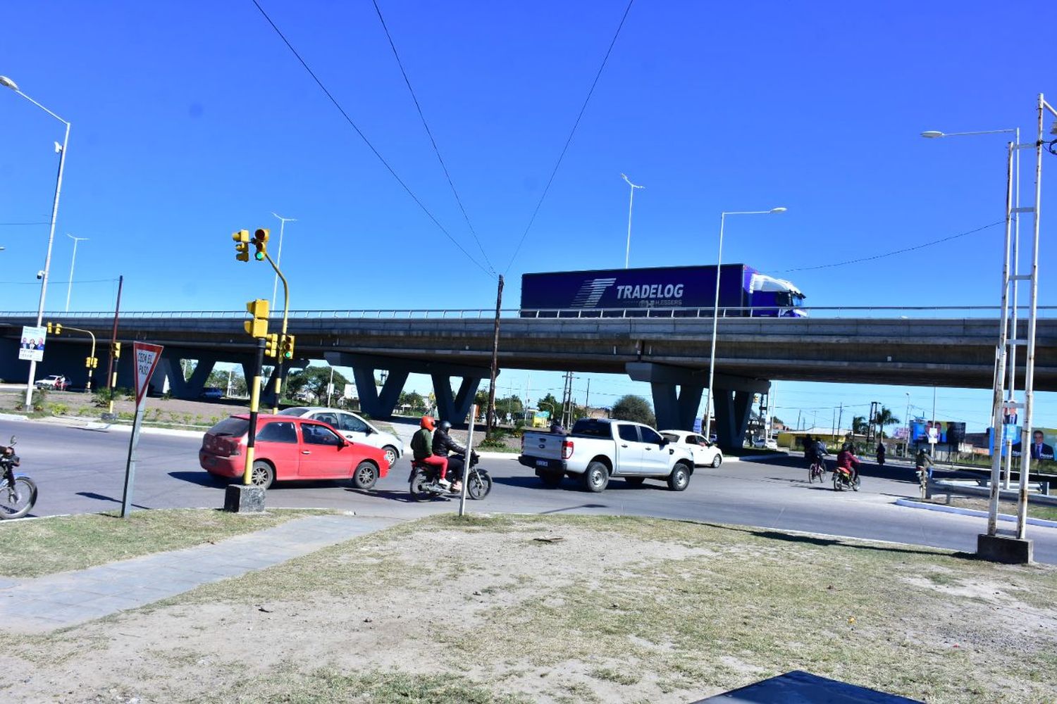 Viaducto sobreelevado: Detallan modo de circulación vehicular en la calzada central y colectoras