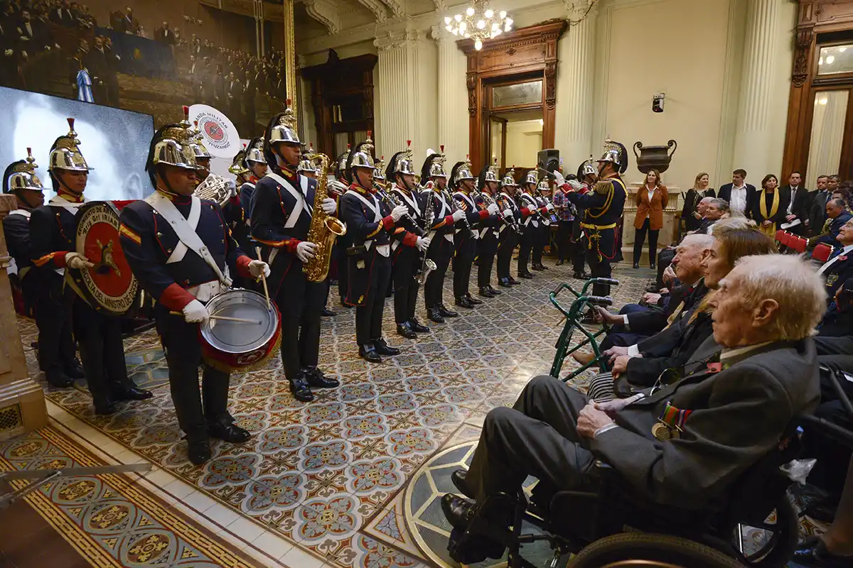 Inédito homenaje a voluntarios argentinos que combatieron en la Segunda Guerra Mundial