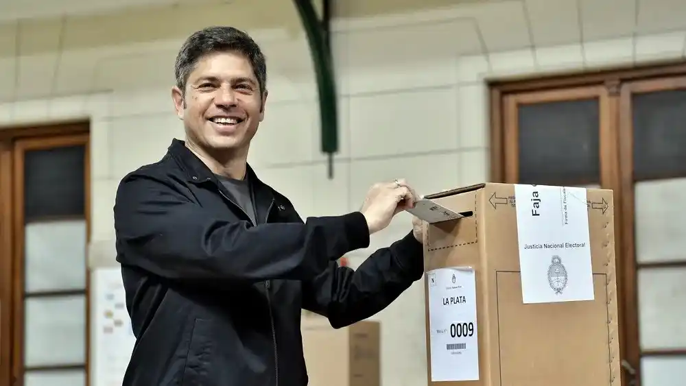 Axel Kicillof votó en La Plata y llamó al diálogo.