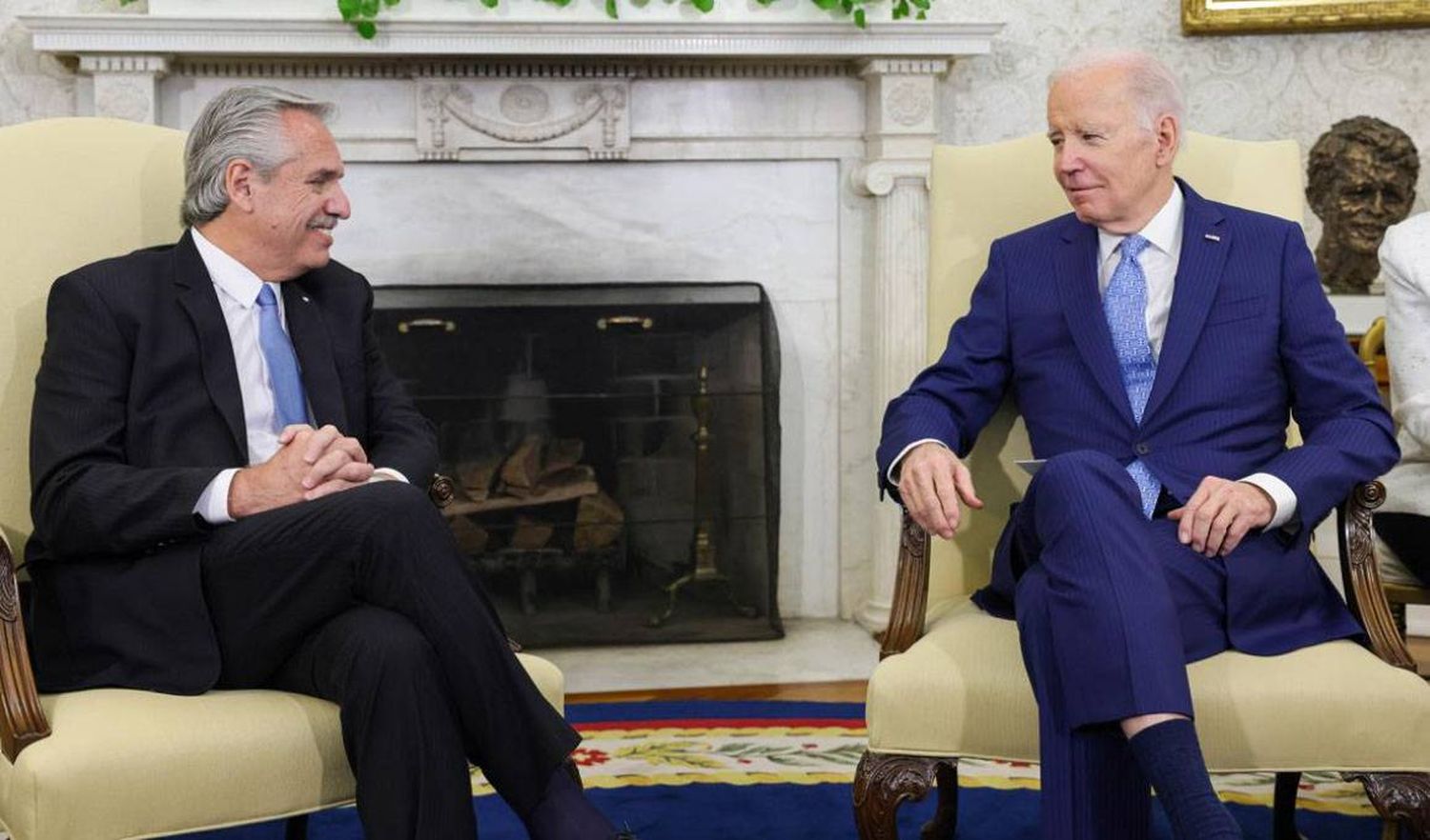 Fernández agradeció a Biden por el apoyo de EEUU ante los foros internacionales