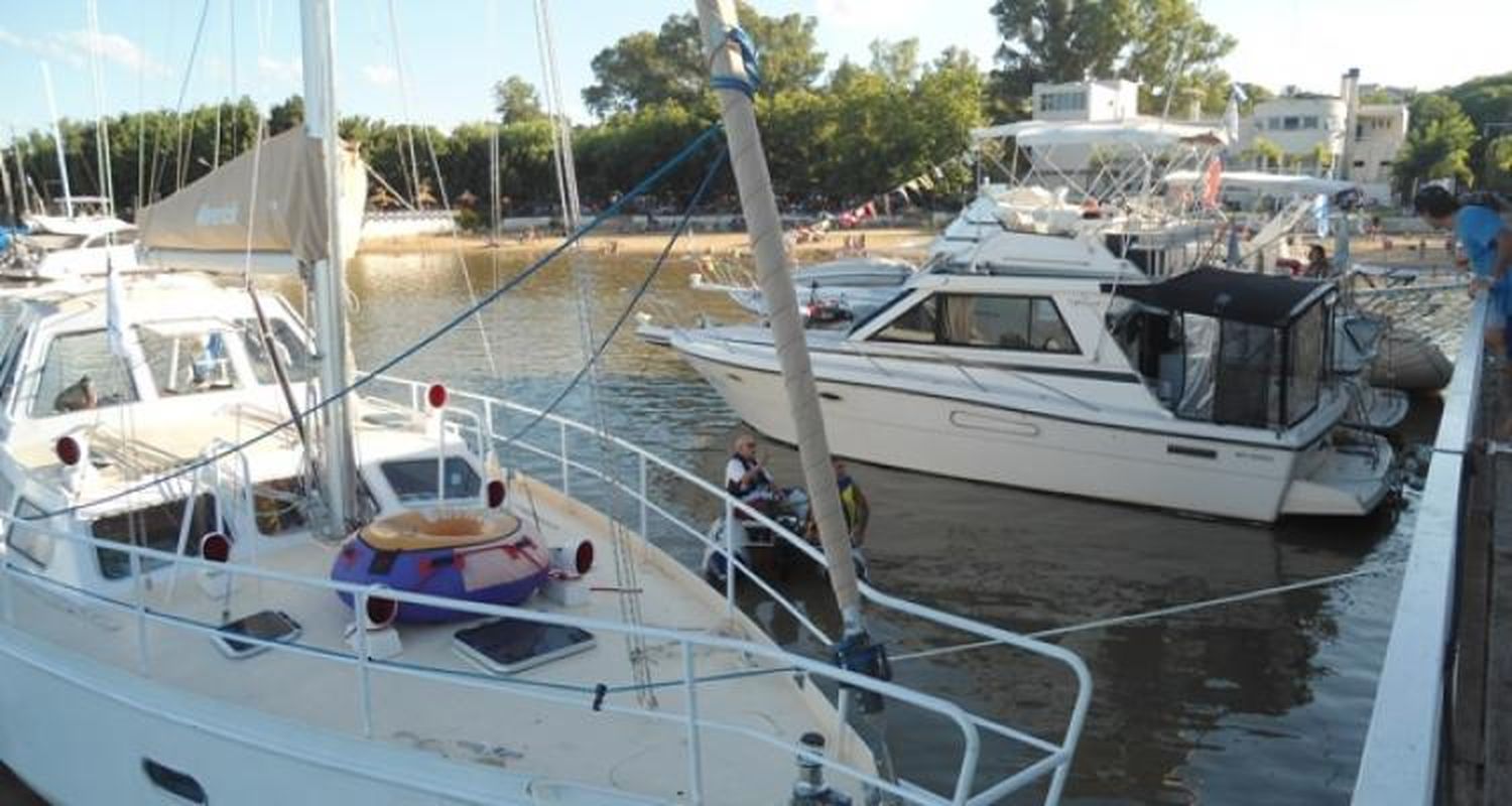 Antonio Torrejón destacó “la imponente movilización” de embarcaciones que participaron del Crucero Solidario