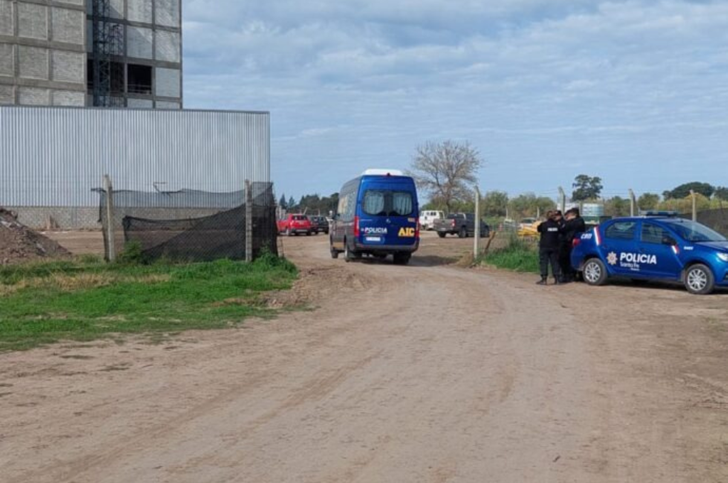 Fatalidad en Recreo: dos obreros murieron en un accidente laboral en una empresa láctea