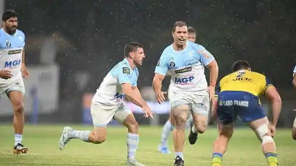 Bosch en plena acción, durante el encuentro del Top 14