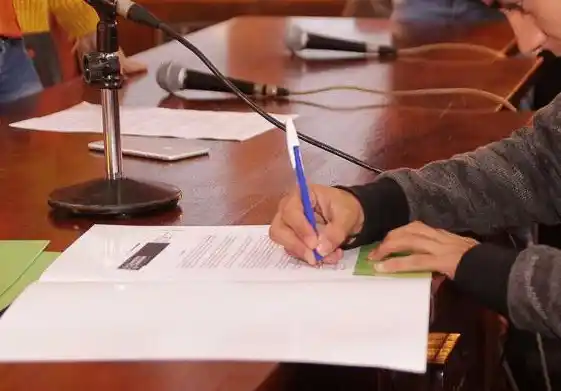 Becas para estudiantes terciarios y universitarios: el sorteo ya tiene fecha