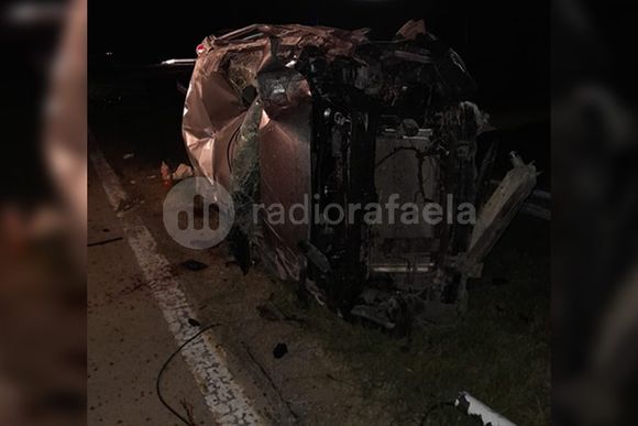 Seis personas heridas, algunos con lesiones graves, tras accidentarse en una rotonda de la Autovía N°19