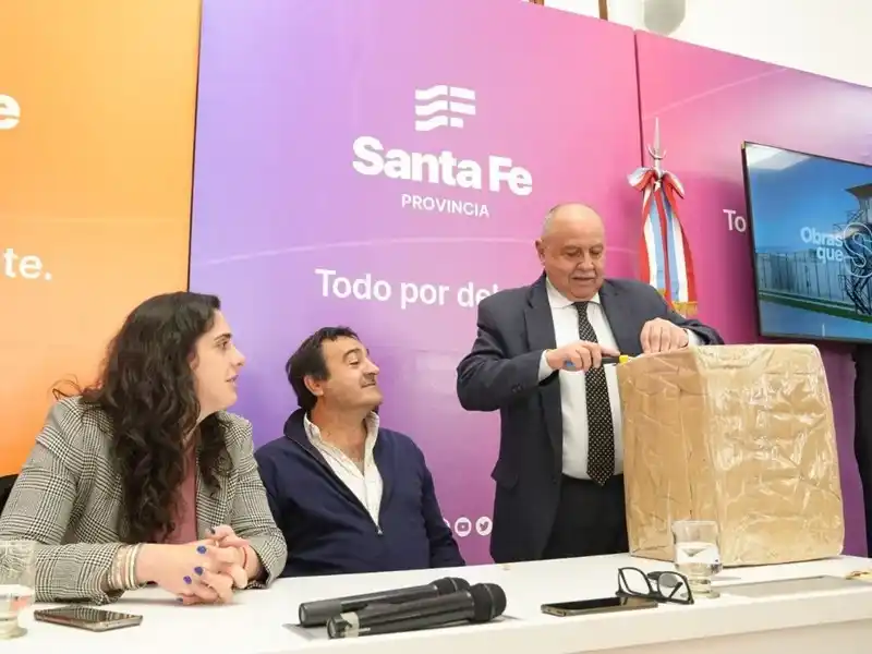 El acto se desarrolló en la Sede de Gobierno en Rosario y fue encabezado por funcionarios del Ministerio de Justicia y Seguridad.