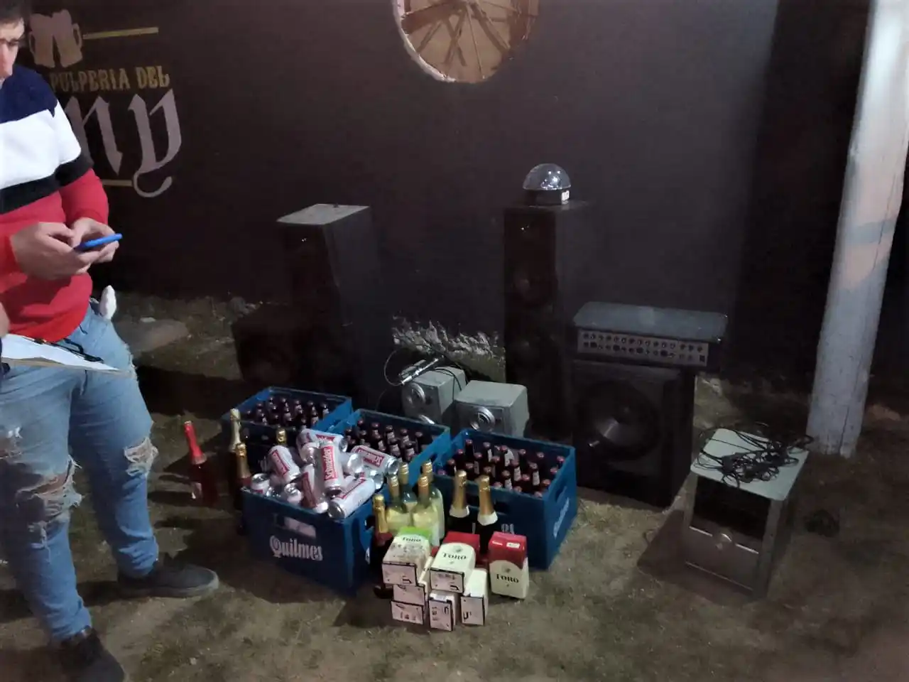Volvieron a clausurar el bar del Tony Correa: secuestraron bebidas y equipos de sonido