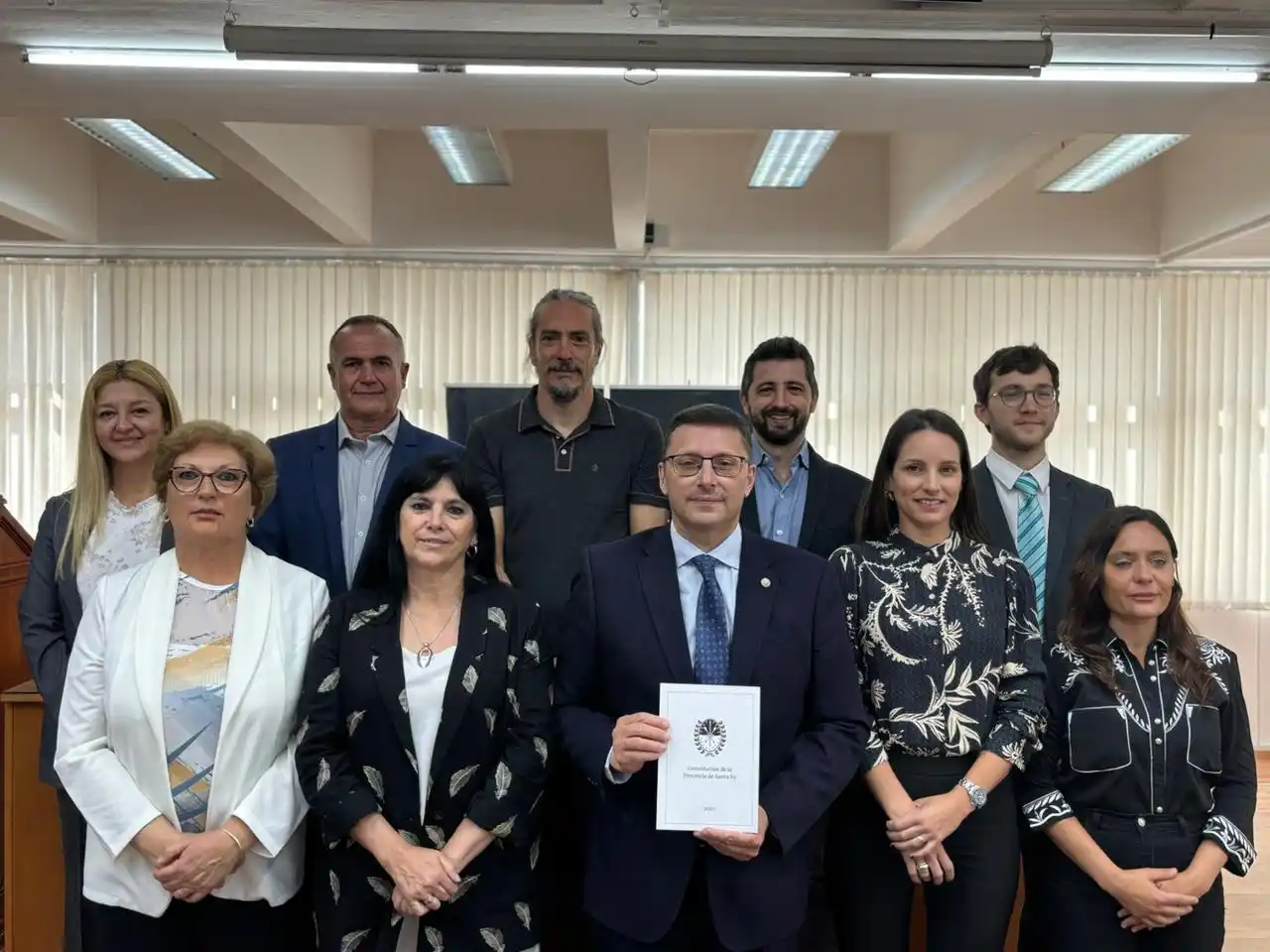 En un día histórico, concejales y funcionarios rafaelinos juraron ante la nueva Constitución de Santa Fe