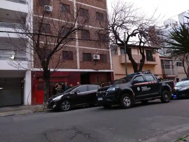 Hallaron los cuerpos sin vida de una pareja en un edificio céntrico de Rosario