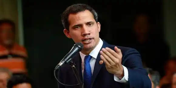Guaidó le pide a La Chinita por libertad de Venezuela
