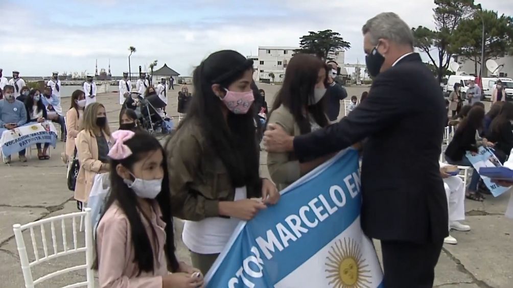 Fernández sobre el ARA San Juan “Los 44 tripulantes están presentes en los corazones”
