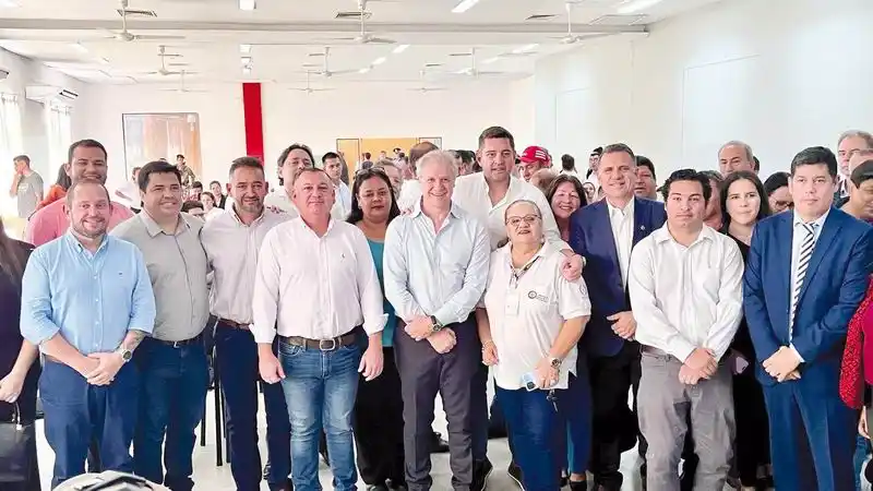 Autoridades formoseñas se reunieron 
en Paraguay por el puente Pilar-Cano