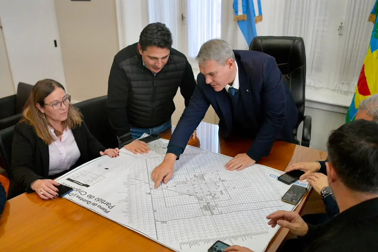Chacabuco: Marinucci y Golía avanzan con un proyecto clave para garantizar el transporte público en el distrito