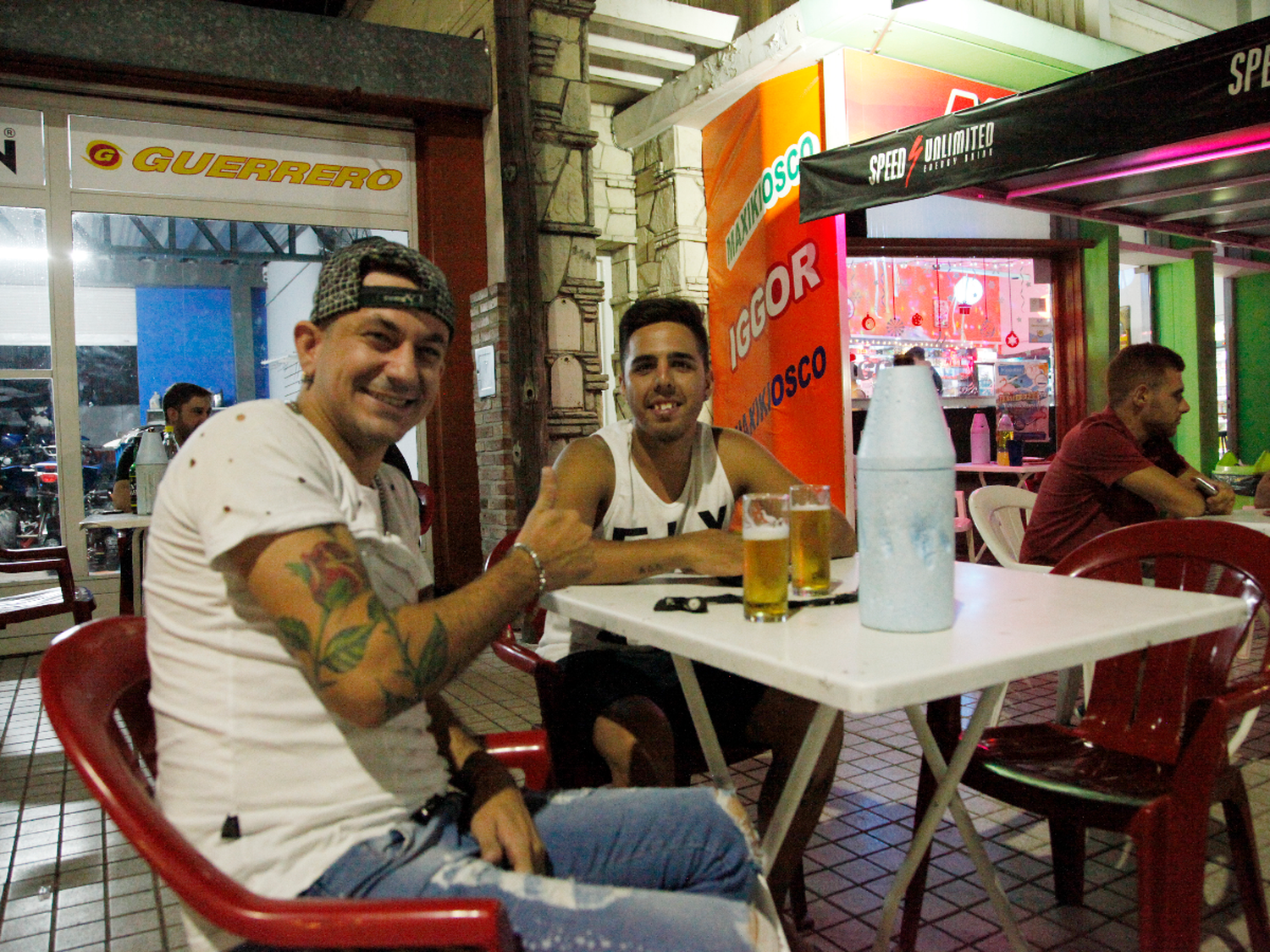 Kioscos que son bares: negocio de verano todo el año