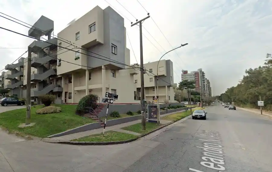 El siniestro fue en la intersección de Alem y Vicente López alrededor de las 8.