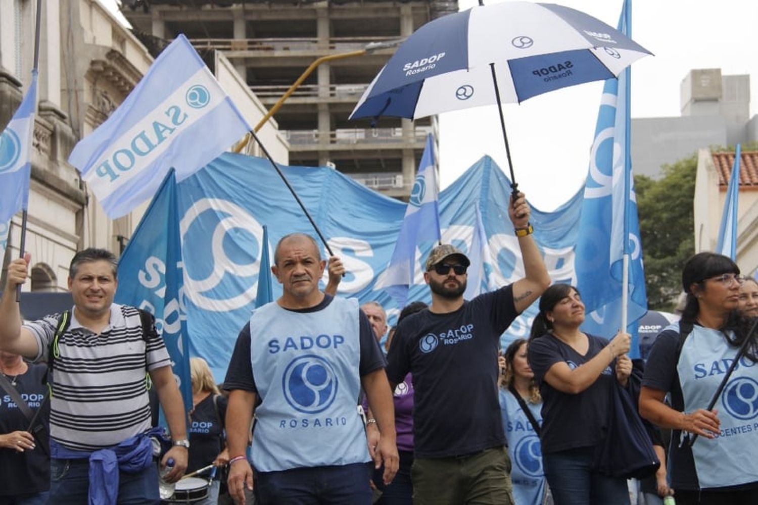 Docentes privados en contra de la implementación de la medida de la provincia que los obliga a declarar si harán paro