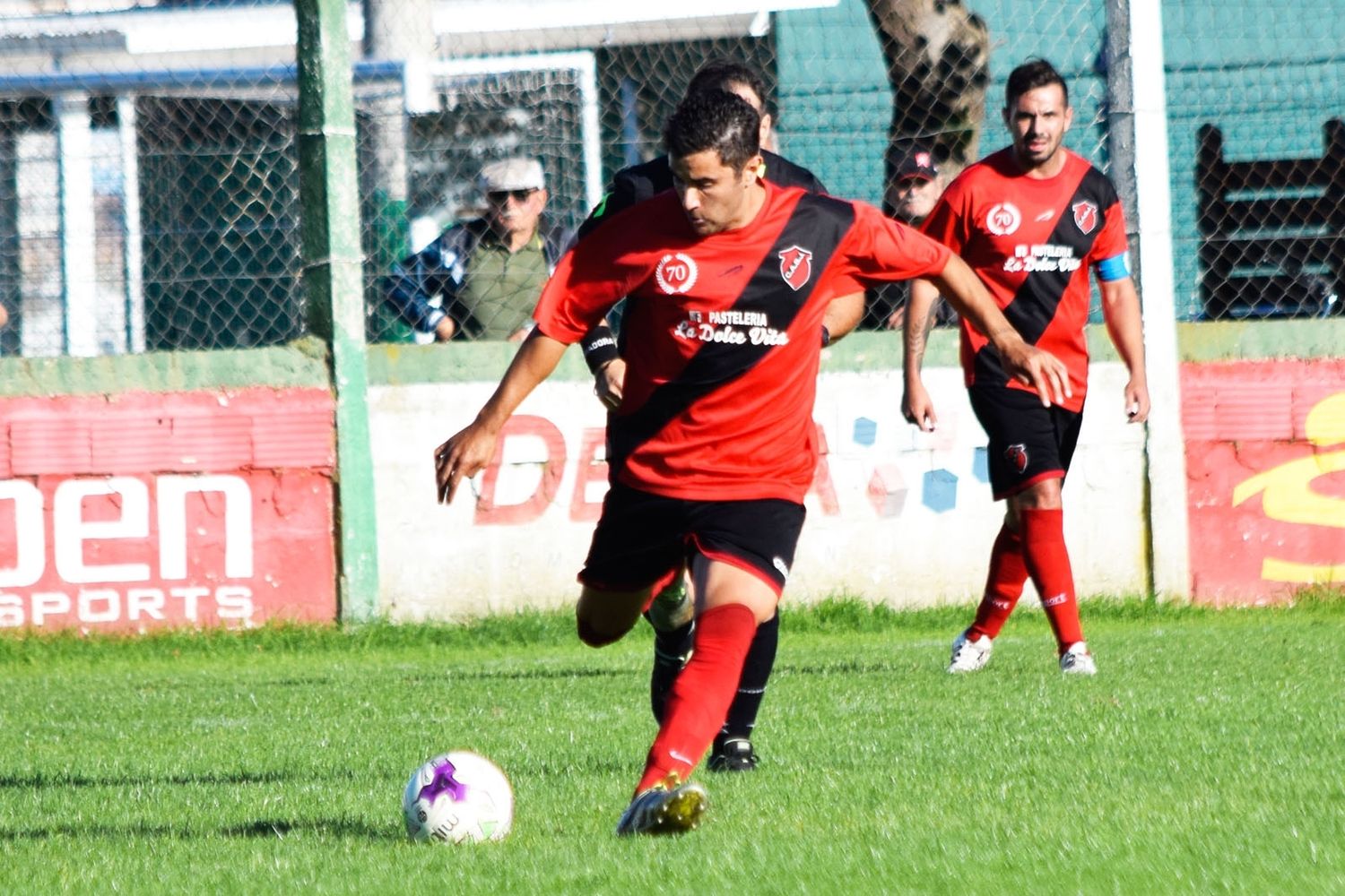 El fútbol local volverá a rodar