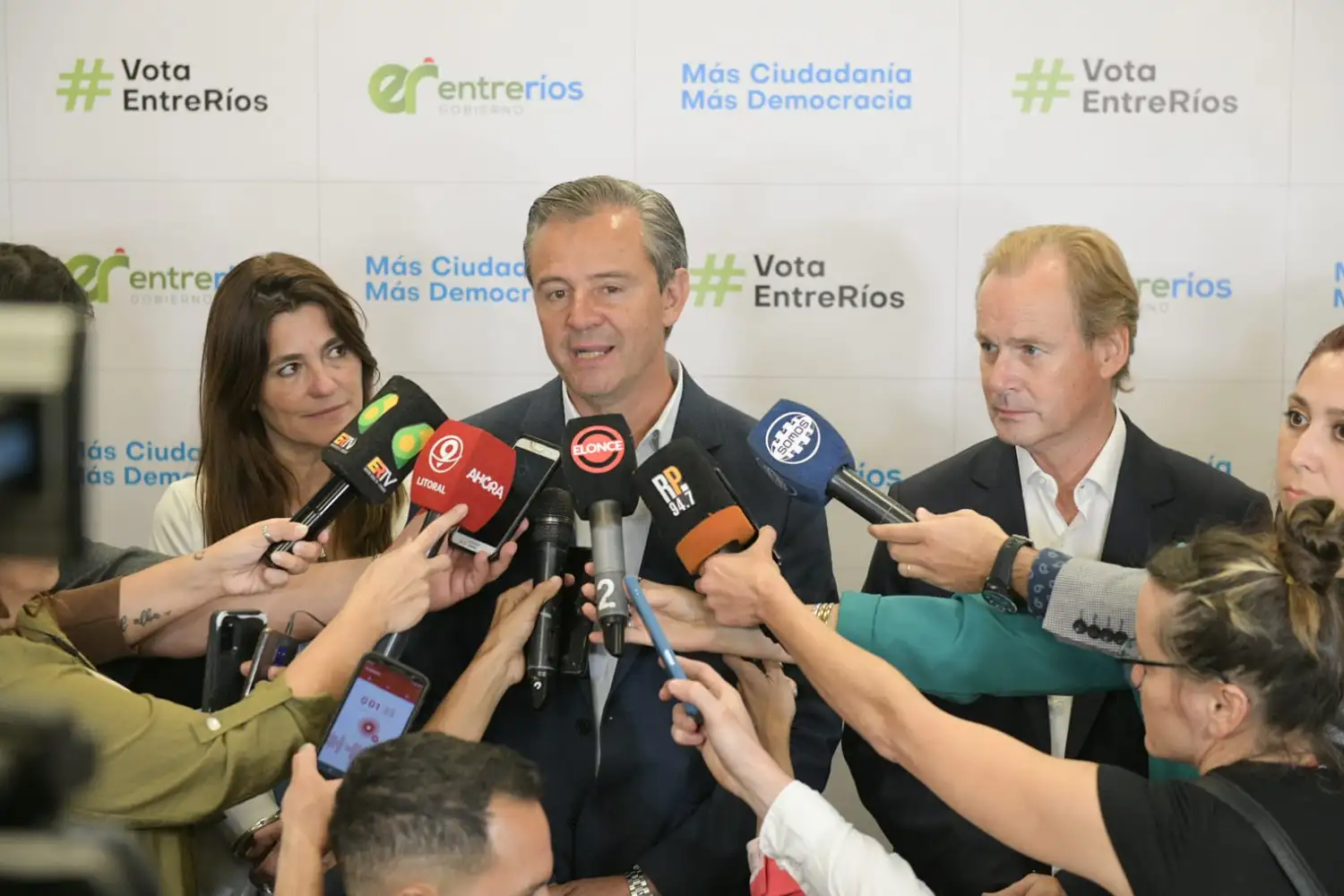 Bahl reconoció el triunfo de Frigerio: “Seguiremos trabajando por Paraná y por nuestra provincia”