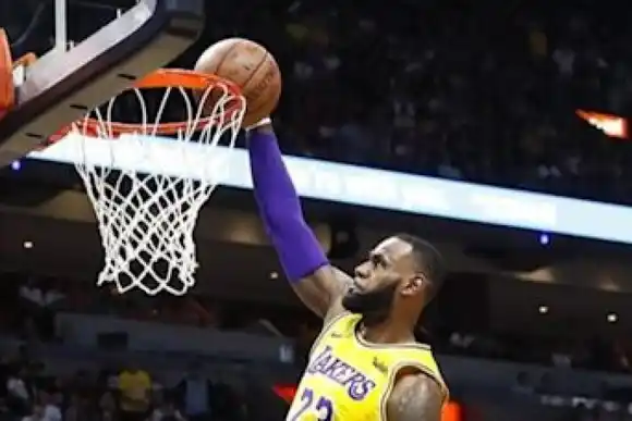 LeBron James se convirtió en el primer jugador con 40.000 puntos en la NBA