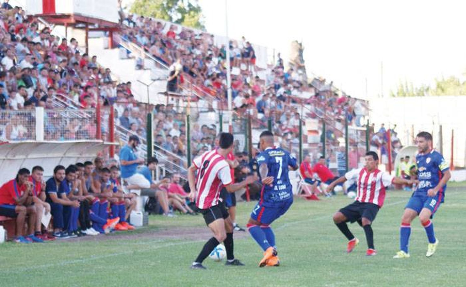 Suspensión de la presencia de público en todos los espectáculos deportivos masivos a nivel nacional