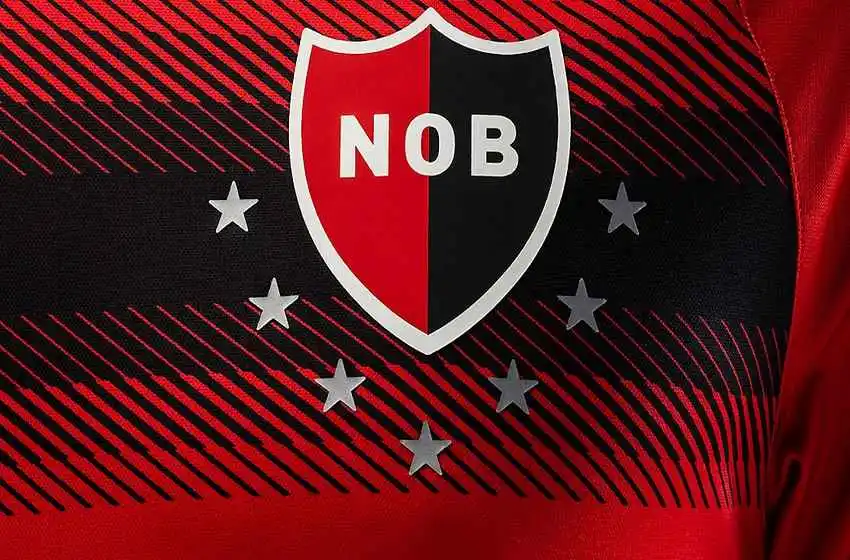 «A cualquier jugador le gustaría jugar en un equipo grande como Boca, River o Newells»