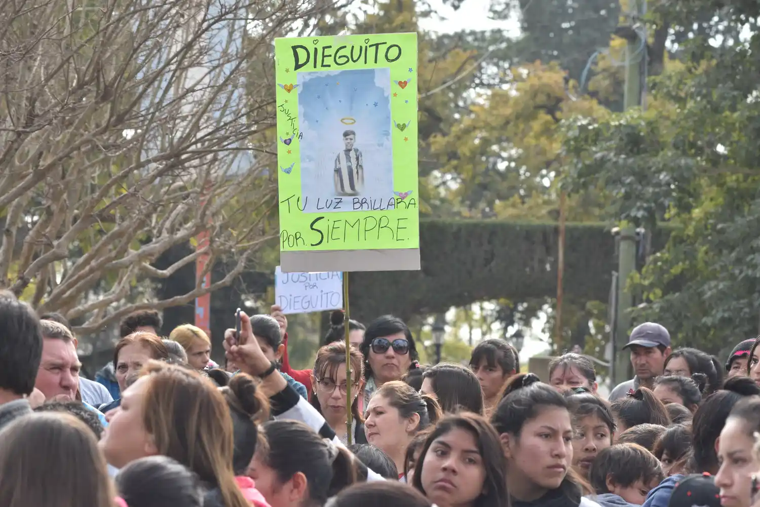 Masiva marcha en Recreo por justicia para Diego Román