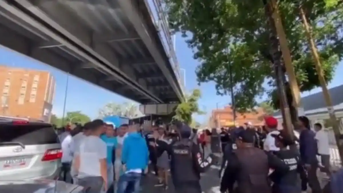 Intentaron boicotear acto de María Corina Machado en La Guaira y así ella reaccionó (VIDEO)